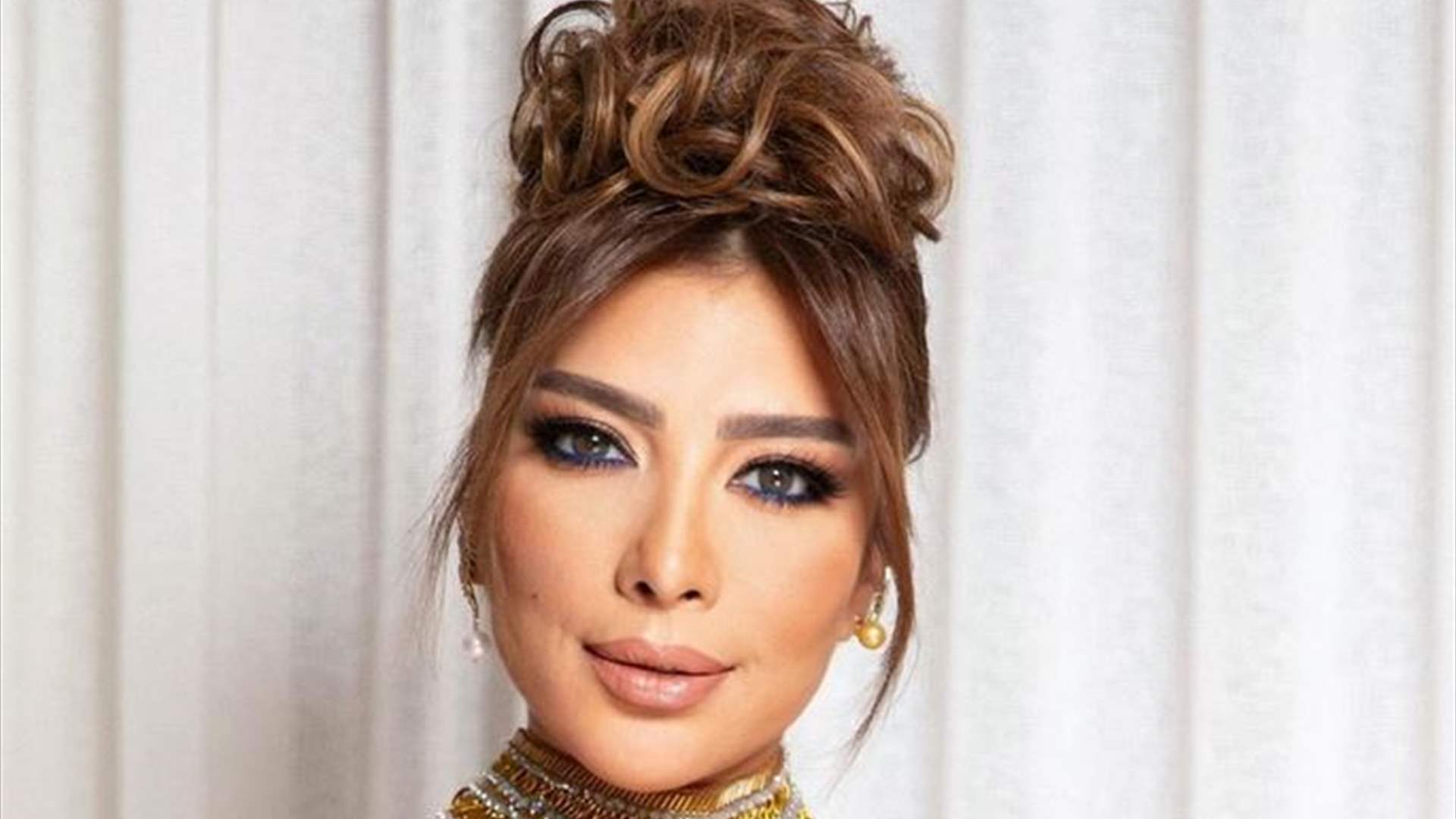 بعد مرور 4 سنوات على صدور ألبومها الخليجي... أصالة تشوّق جمهورها 3 بعد مرور 4 سنوات على صدور ألبومها الخليجي... أصالة تشوّق جمهورها