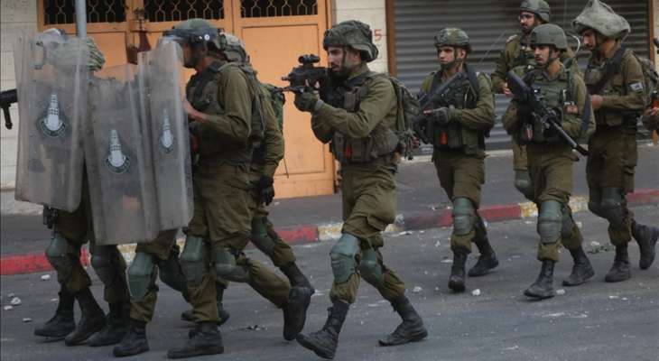 تحقيق لـ”هآرتس”: الجيش الإسرائيلي يستخدم فلسطينيين كدروع بشرية لتمشيط الأنفاق والمباني في غزة تحقيق لـ"هآرتس": الجيش الإسرائيلي يستخدم فلسطينيين كدروع بشرية لتمشيط الأنفاق والمباني في غزة