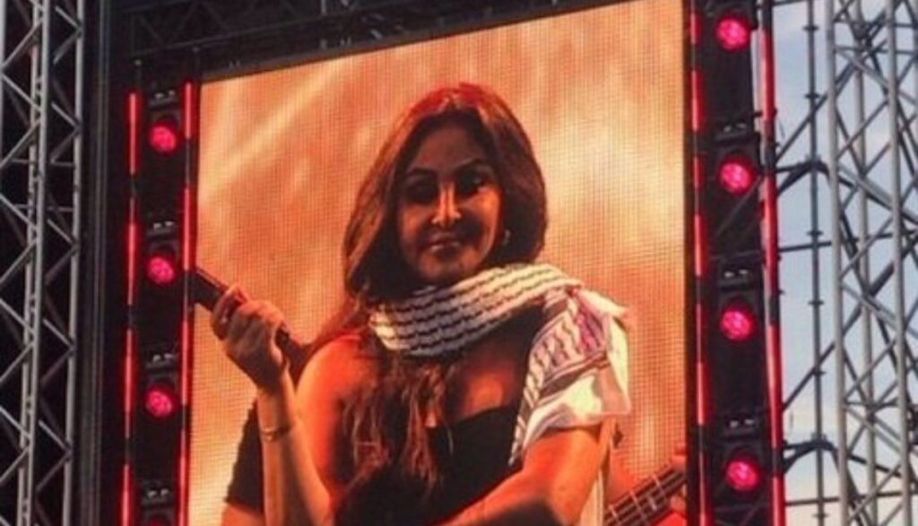 بالفيديو.. إليسا بالكوفية الفلسطينية بالفيديو.. إليسا بالكوفية الفلسطينية