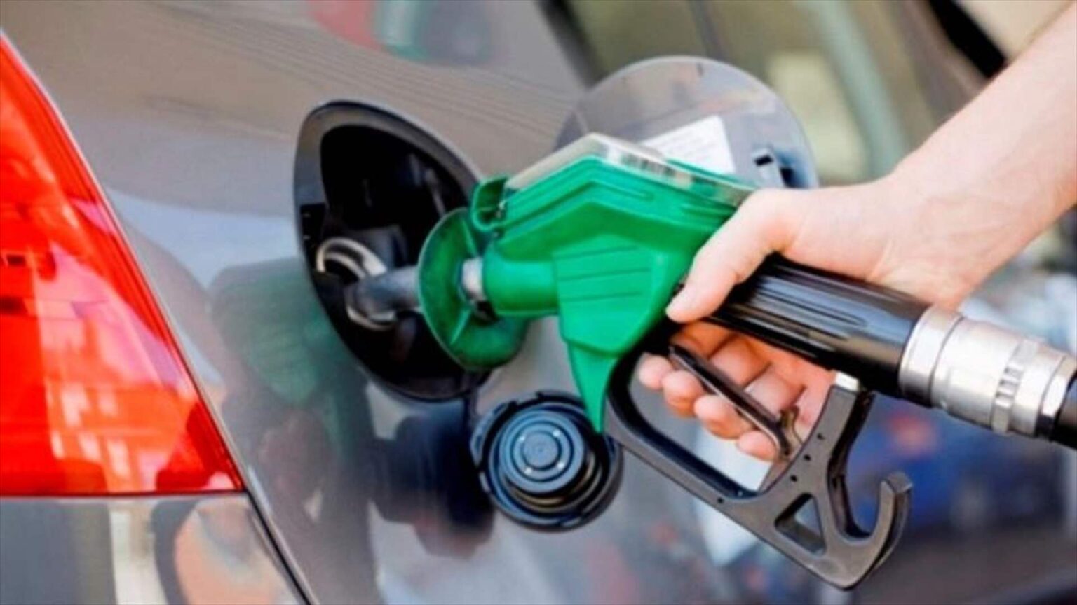 انخفاض في أسعار البنزين والمازوت