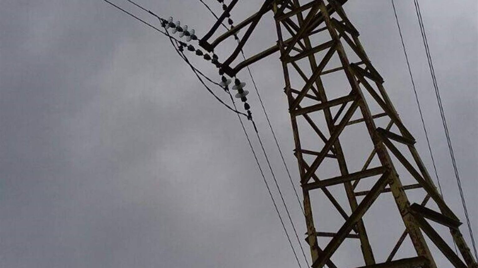 خبير يكشف عن أسباب أزمة الكهرباء الجديدة
