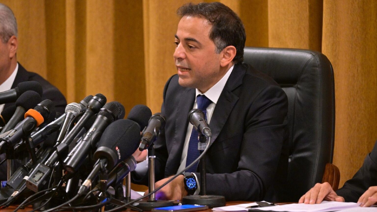 اين نجح وسيم منصوري واين اخفق ؟