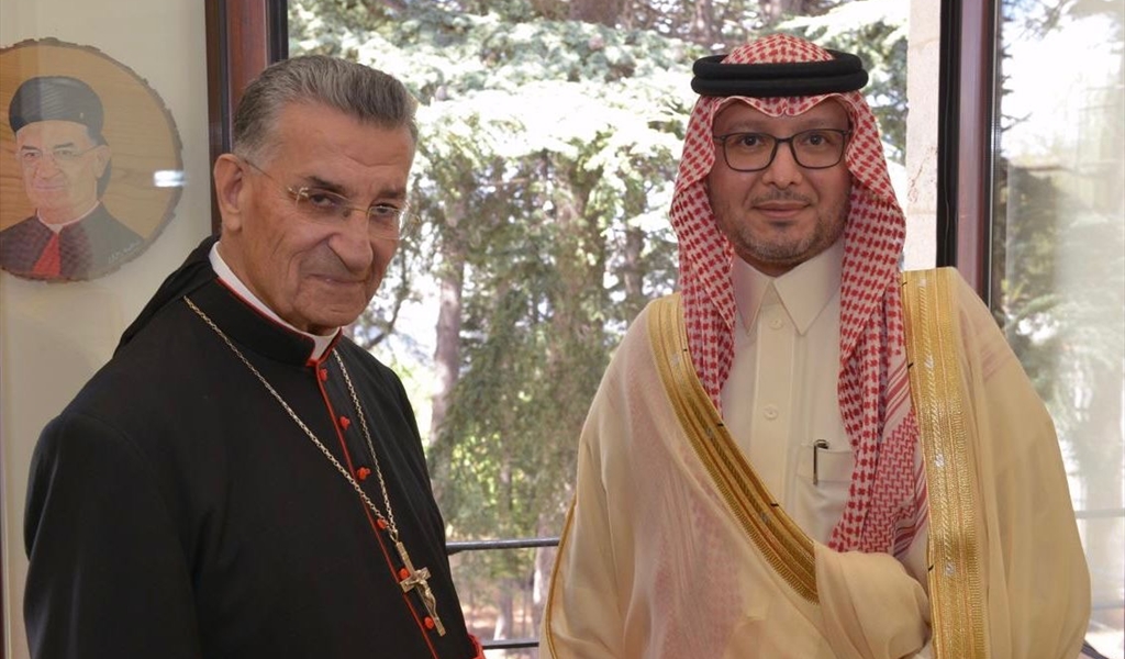 "الخيار الثالث" محور حراك "الخماسية" .. وبخاري أطلع الراعي على خطة العمل 3 "الخيار الثالث" محور حراك "الخماسية" .. وبخاري أطلع الراعي على خطة العمل