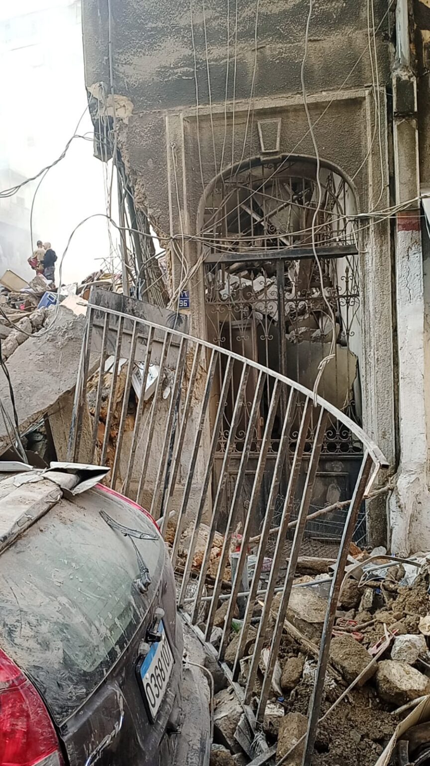 بالفيديو.. أضرار كبيرة في غارة البسطا الفوقا