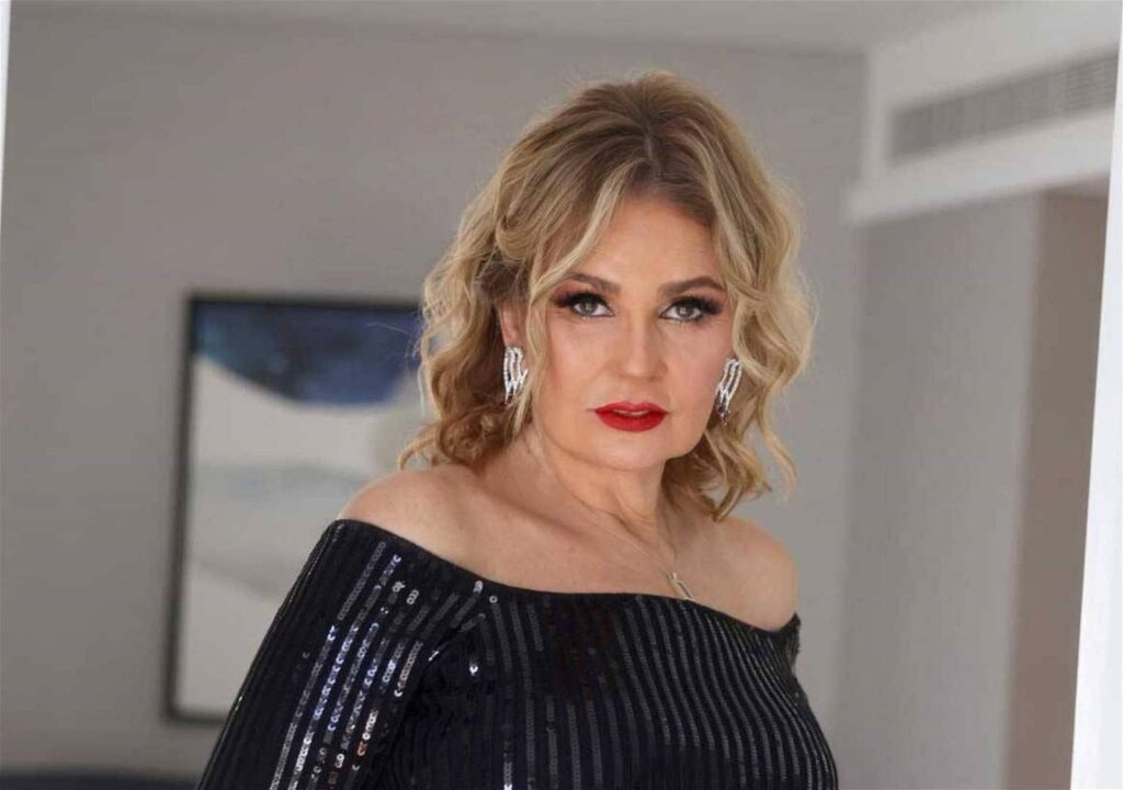 يسرا لـ اللبنانيين والفلسطينيين: الغيمة ستذهب قريباً جداً جداً جداً يسرا لـ اللبنانيين والفلسطينيين: الغيمة ستذهب قريباً جداً جداً جداً