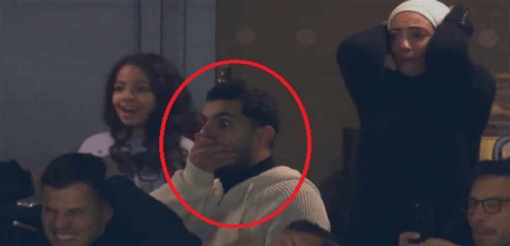 بالصورة.. من هو شبيه محمد صلاح؟