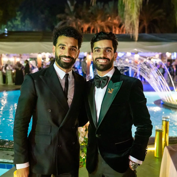بالصورة.. من هو شبيه محمد صلاح؟