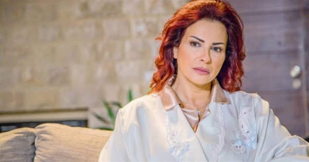 بالفيديو.. كارلا بطرس تتعرض للسرقة