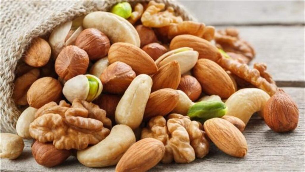 مكسرات تساعد على تخفيف الوزن
