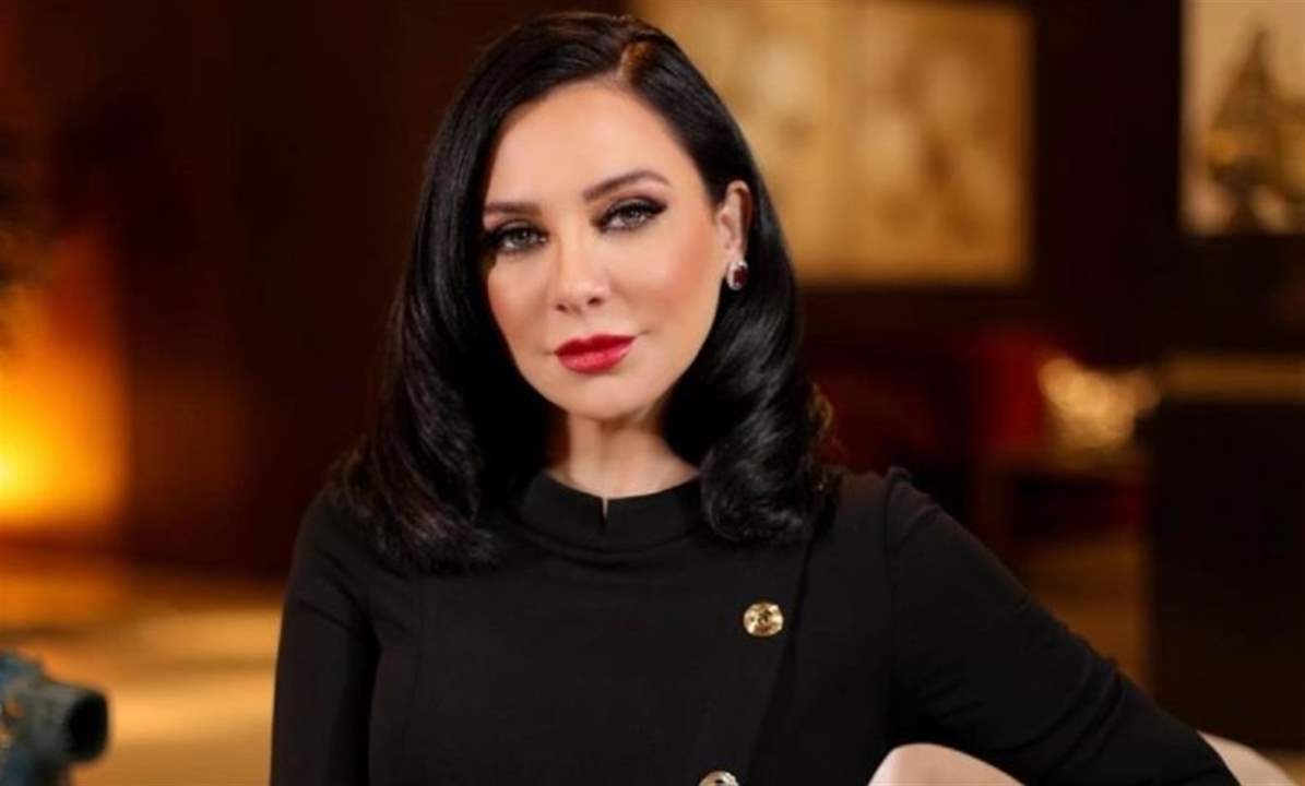 سلاف فواخرجي: الاحتلال على بعد 12 كلم من طريق دمشق- بيروت.. لا حياة لمن تنادي 3 سلاف فواخرجي: الاحتلال على بعد 12 كلم من طريق دمشق- بيروت.. لا حياة لمن تنادي