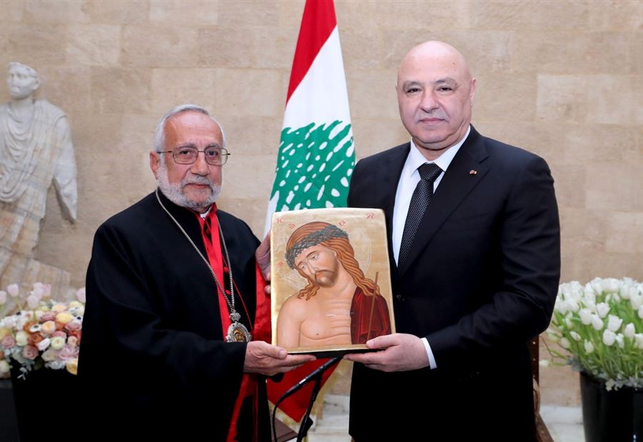عون: لبنان على السكة الصحيحة عون: لبنان على السكة الصحيحة
