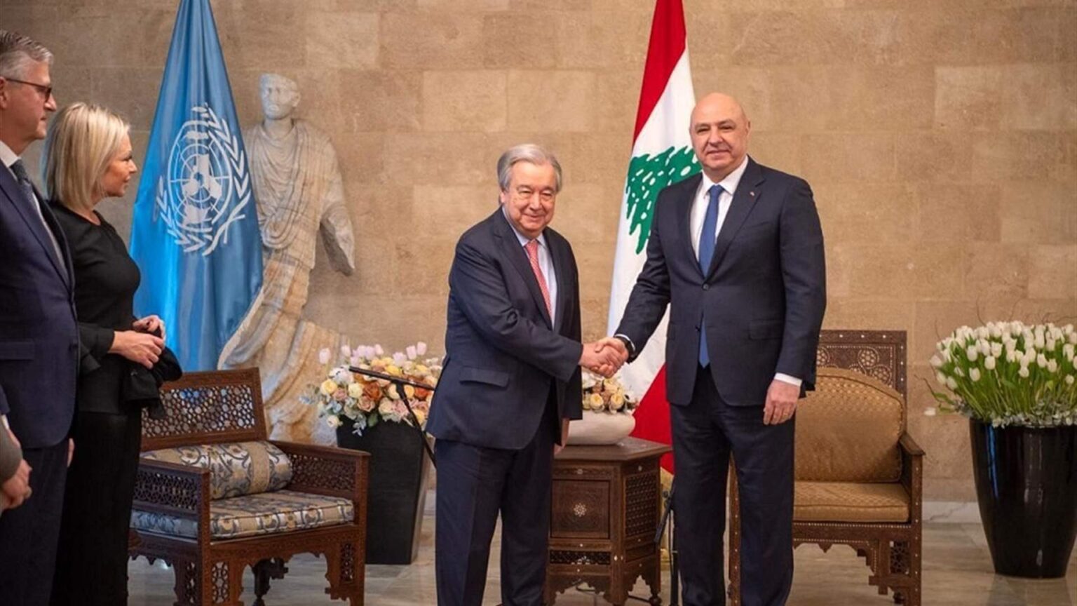 ماذا دار بين عون وغوتيريش؟
