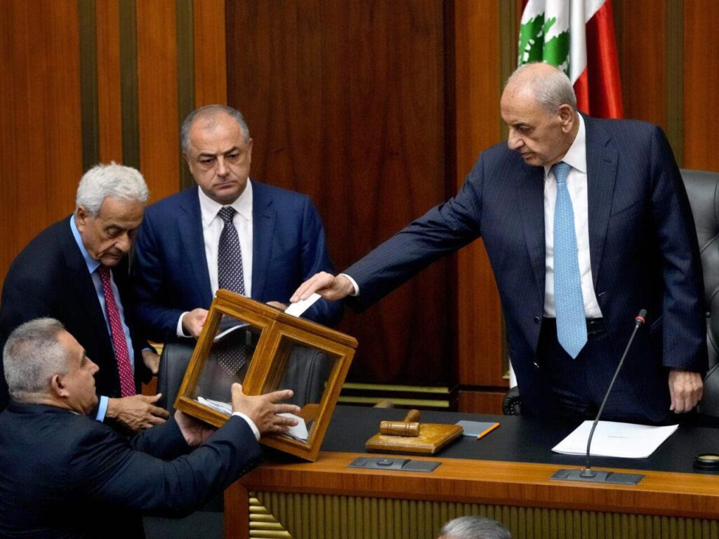 قطبة مخفية تهدد جلسة اليوم