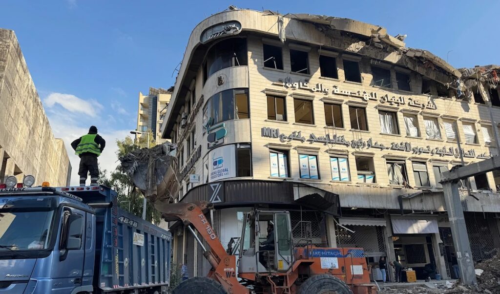 الكشوفات تخطّت الـ 280 ألف وحدة سكنية.. حزب الله: 400 مليون دولار لـ140 ألف متضرّر