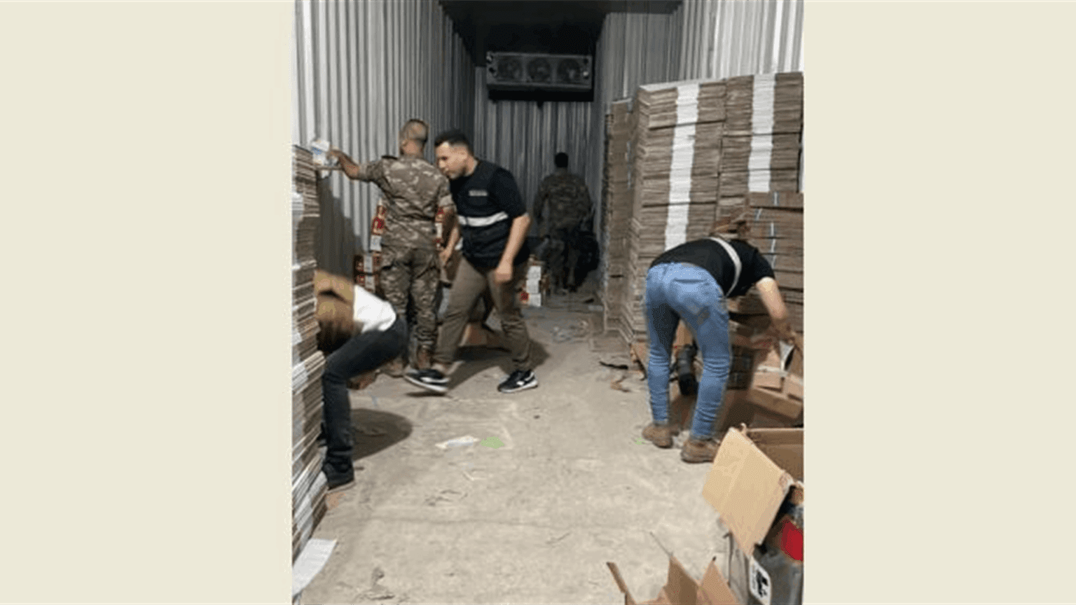 ماذا ضبطت "الريجي" في النبي عثمان؟