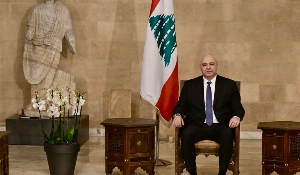 مرحلة سياسية إنقاذية تنطلق مع رئيس الجمهورية الجديد..خطاب القسم مبكَّلٌ ويستدعي مواكبة حكومية ونيابية عملية ومنتجة مرحلة سياسية إنقاذية تنطلق مع رئيس الجمهورية الجديد..خطاب القسم مبكَّلٌ ويستدعي مواكبة حكومية ونيابية عملية ومنتجة