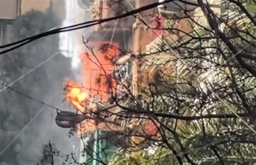 بالفيديو.. حريق بشقة في وطى المصيطبة