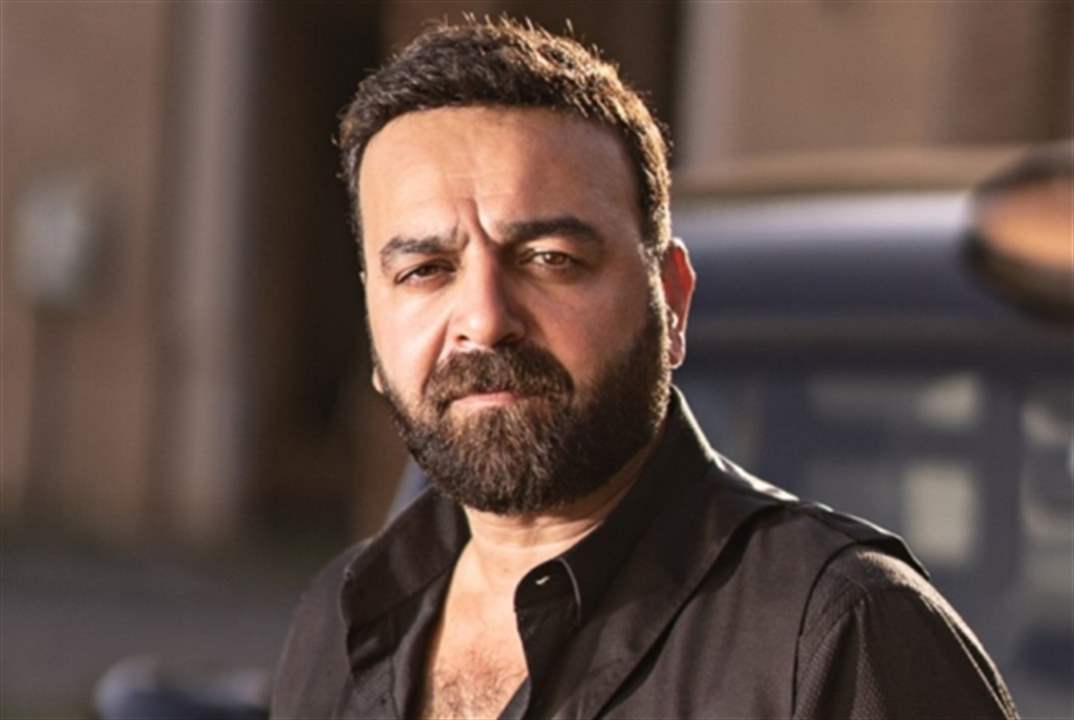 سامر المصري يوثق جرائم الأسد: الكيماوي بالغوطة يلي عم يدافع عن بشار!