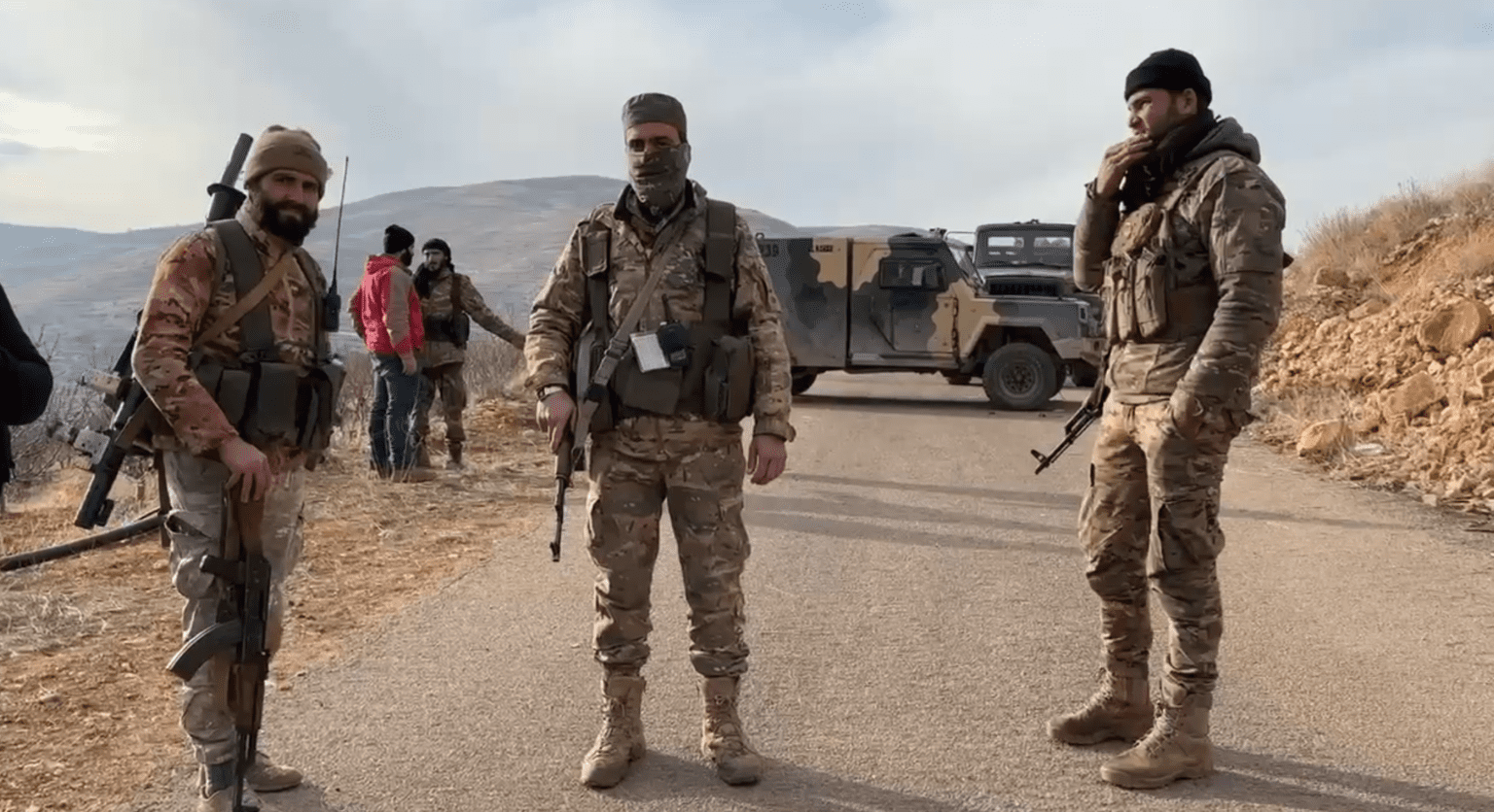 تعزيزات للجيش اللبناني عند الحدود اللبنانية السورية من جهة القصر