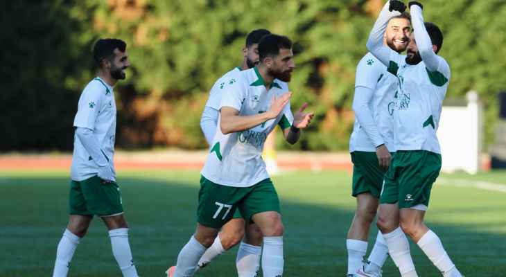 الأنصار يعزز صدارته بفوز كبير على العهد 4-2 3 الأنصار يعزز صدارته بفوز كبير على العهد 4-2