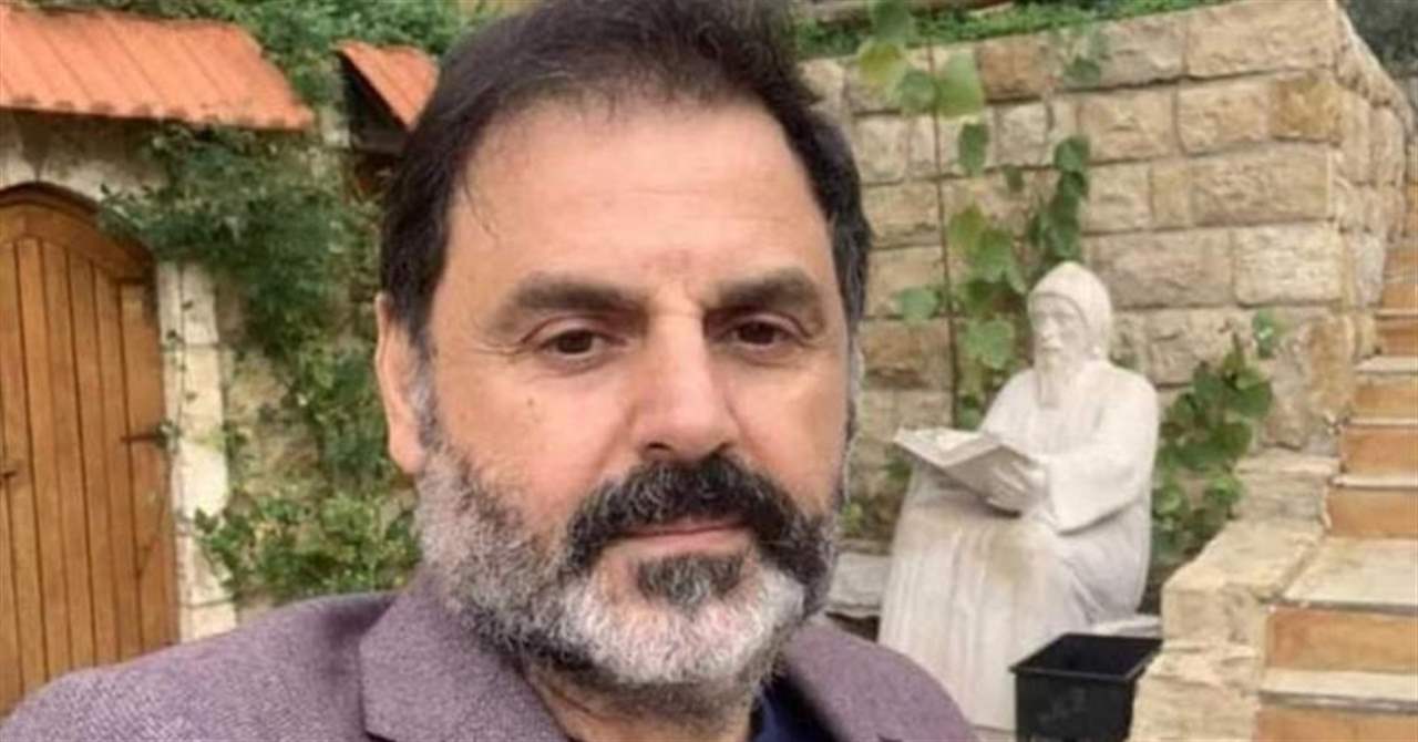 يوسف حداد يشارك في تشييع "السيد".. عادت روحك الى جوار ربها مطمئنة 5 يوسف حداد يشارك في تشييع "السيد".. عادت روحك الى جوار ربها مطمئنة