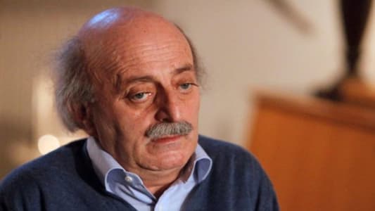 الحزب التقدمي الاشتراكي يرد على تصريحات الشيخ موفق طريف حول دور وليد جنبلاط في السويداء جنبلاط يحذف تغريدته عن الإمارات بعد الانتقادات