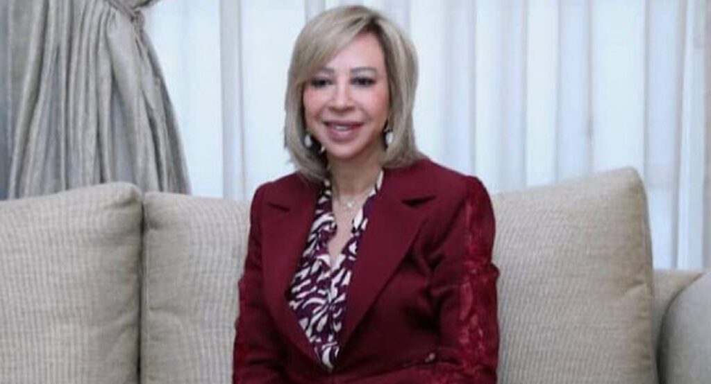 السيدة الأولى نعمت عون من المؤتمر الدولي للجنة وضع المرأة في نيويورك: لا سلام وأمن وديمقراطية وازدهار من دون مجتمع يعترف بحقوق نسائه ومع إقتراب الإنتخابات البلدية والنيابية في لبنان لدينا فرصة لاختيار مسؤولين ومسؤولات يؤمنون بدور المرأة ويعملون من أجله