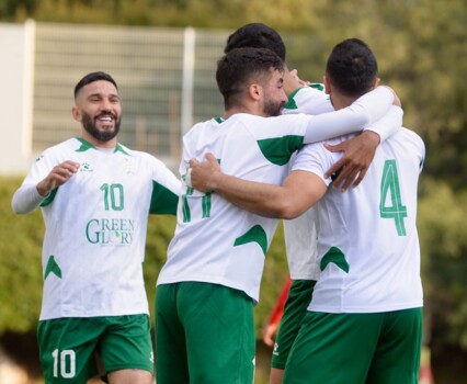 الأنصار يحافظ على سجله بلا هزيمة.. ويتخطى التضامن صور 3-1 3 الأنصار يحافظ على سجله بلا هزيمة.. ويتخطى التضامن صور 3-1
