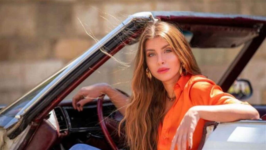 بالفيديو.. نور علي تنهار بالبكاء