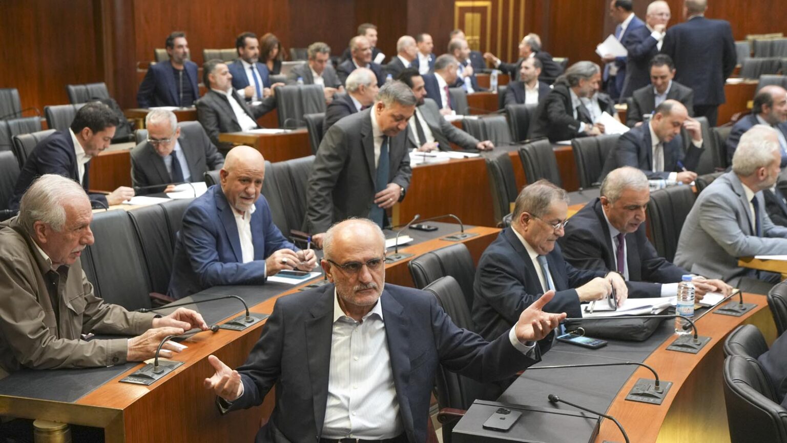 أيّ رسائل خلف وضع قانون الإنتخاب على طاولة النقاش؟ أيّ رسائل خلف وضع قانون الإنتخاب على طاولة النقاش؟