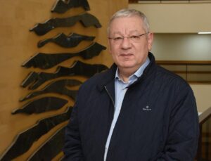 مدير "مركز بيروت للاخبار"مبارك بيضون يتحدث عبر اذاعة "سبوتنيك"الدولية عن آخر تطورات لبنان والمنطقة عند الثامنة من صباح غد الجمعة. 3 مدير "مركز بيروت للاخبار"مبارك بيضون يتحدث عبر اذاعة "سبوتنيك"الدولية عن آخر تطورات لبنان والمنطقة عند الثامنة من صباح غد الجمعة.