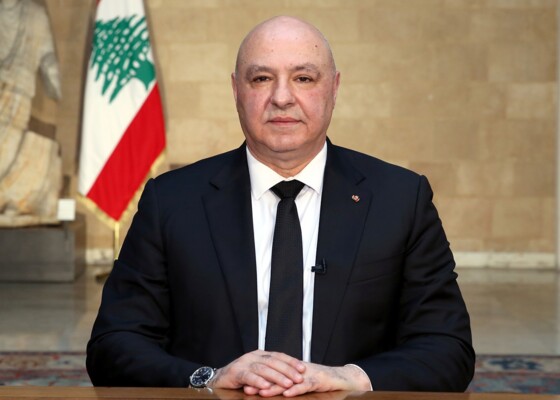 الرئيس عون من نيويورك: اسرائيل تمعن في انتهاكاتها المستمرة عبر ارتكابها مجزرة جديدة في بنت جبيل ذهب ضحيتها خمسة شهداء بينهم ثلاثة أطفال