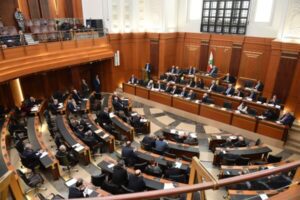 مجلس النواب أقّر حزمة بنود تشريعية ومالية بغياب «القوات» و«الكتائب»