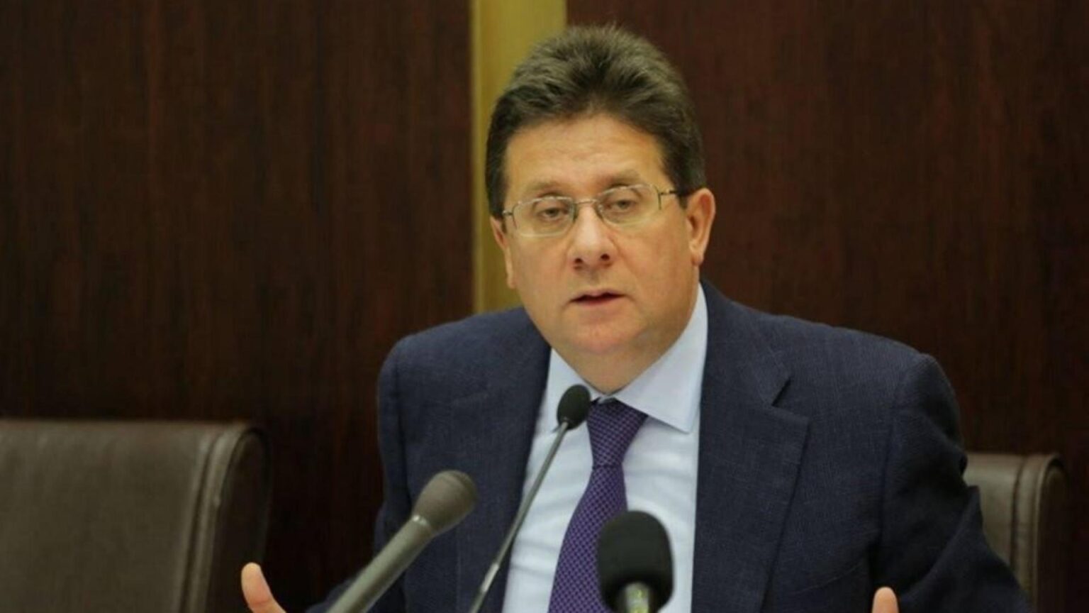 كهرباء وتخفيض موازنة على طاولة لجنة المال برئاسة كنعان