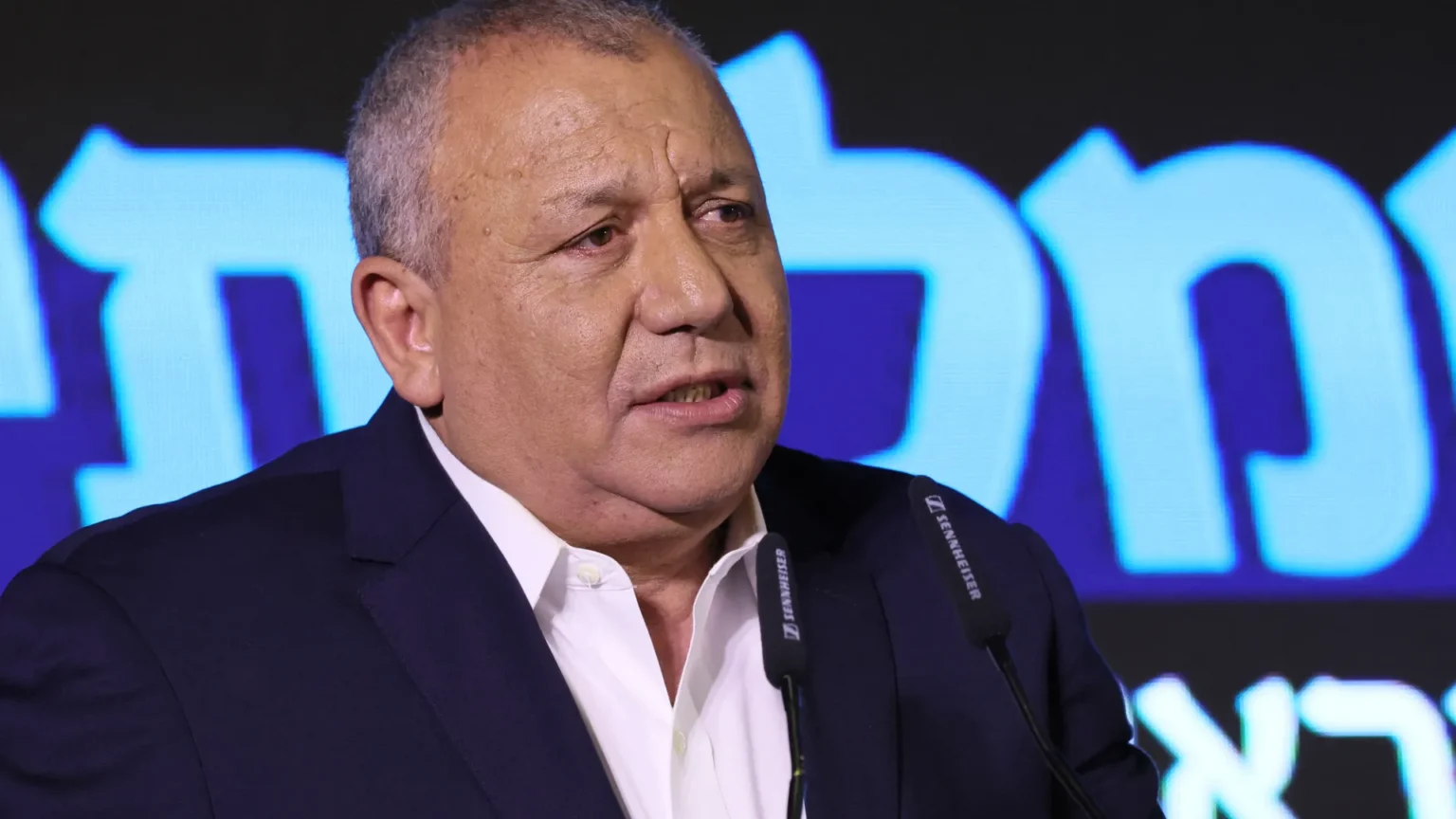 غادي آيزنكوت: تعيين رئيس للشاباك مهزلة