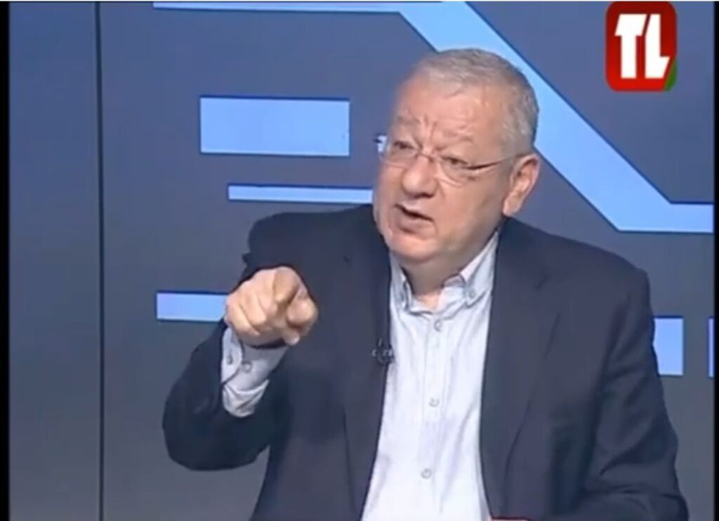 أموال المودعين بين التسويف السياسي وصرخة الجوع أموال المودعين بين التسويف السياسي وصرخة الجوع