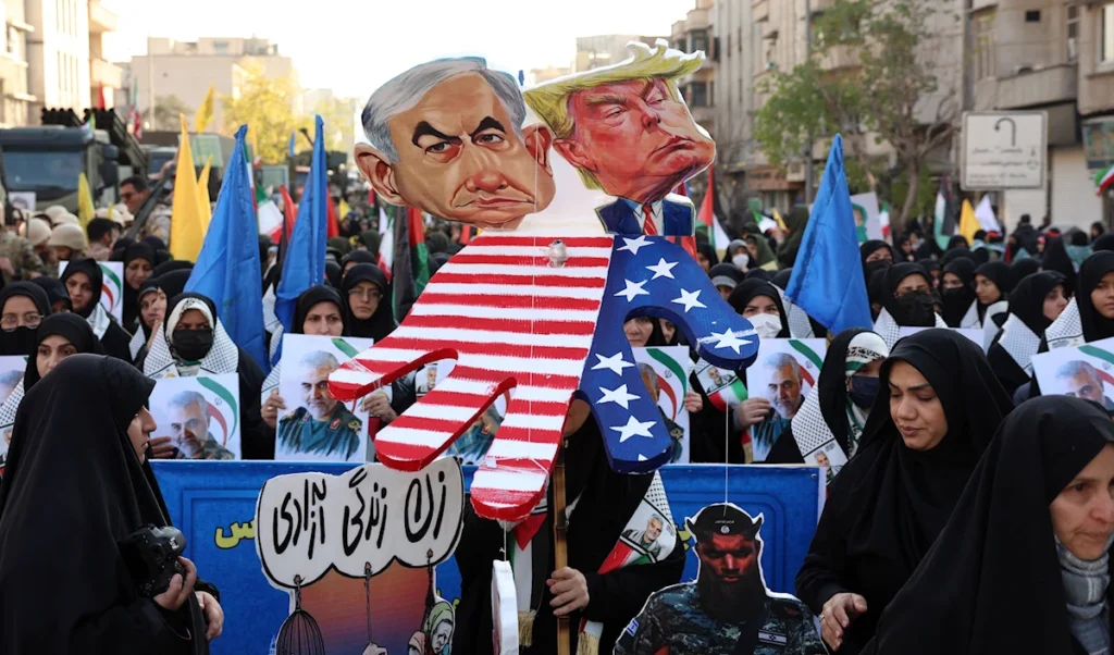 تهديدات متنامية على وقع المفاوضات.. «النووي الإيراني»: لحظة الحسم تقترب تهديدات متنامية على وقع المفاوضات.. «النووي الإيراني»: لحظة الحسم تقترب