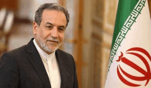 وزير الخارجية الإيراني: إيران ترحب بإنشاء مركز إقليمي للتخصيب لكن التخصيب يجب أن يستمر داخل البلاد 3 وزير الخارجية الإيراني: إيران ترحب بإنشاء مركز إقليمي للتخصيب لكن التخصيب يجب أن يستمر داخل البلاد