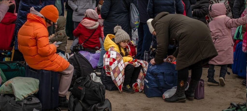 إعلام أوروبي:دول الاتحاد الأوروبي تناقش تمديد أو إلغاء الدعم للمهاجرين الأوكرانيين الذي يستمر حتى مارس/ آذار 2026