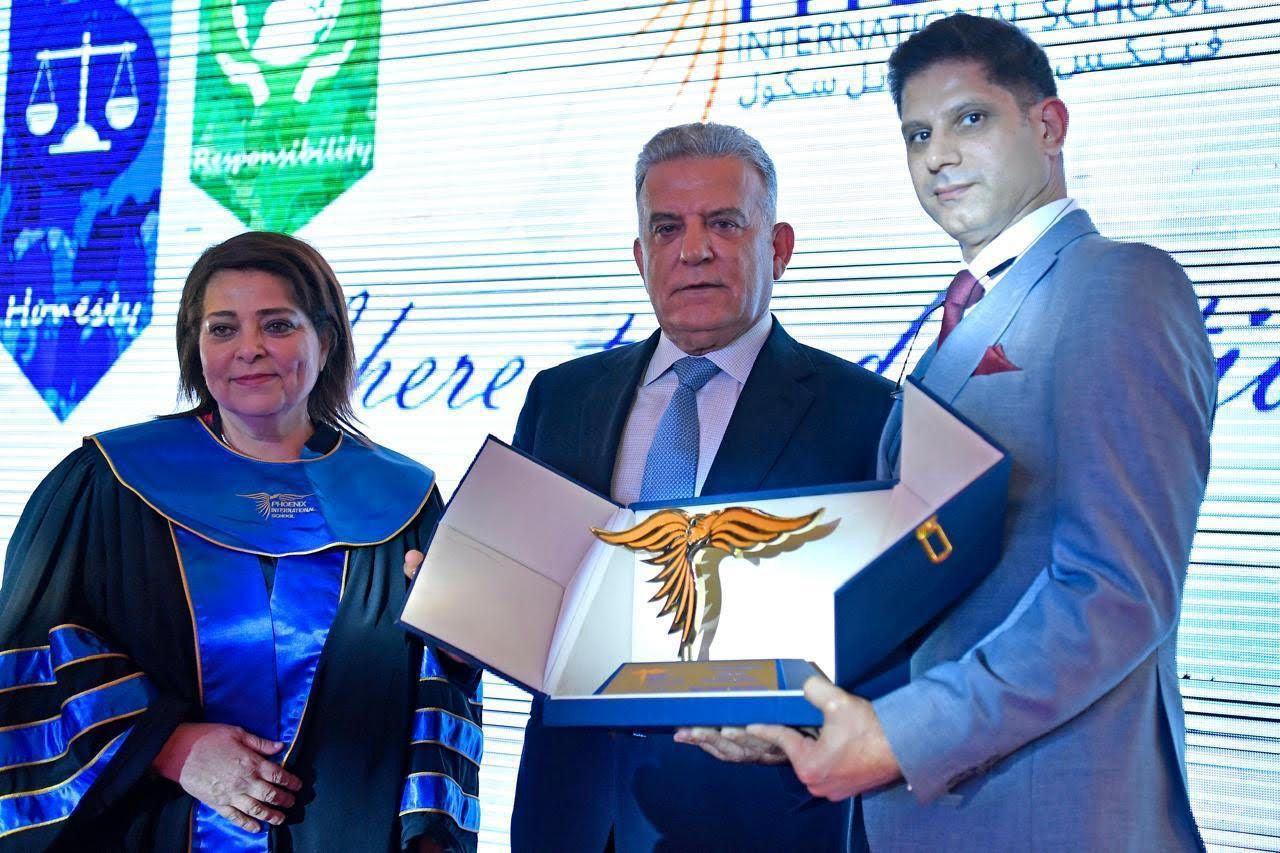 بالفيديو والصور.. اللواء عباس إبراهيم يرعى حفل تخرّج 70 طالبًا وطالبة في "فينيكس إنترناشونال سكول": من بين الركام تولد الأمم ومن بينكم يولد لبنان الجديد