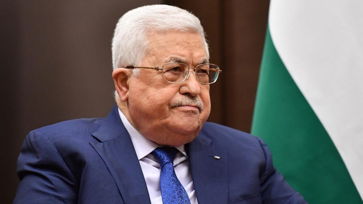 محمود عباس لماكرون: هجوم "حماس" في 7 اكتوبر غير مقبول