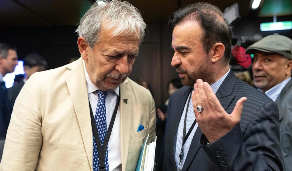 غروسي يقرّ بالضربة الاستخباراتية الإيرانية.. طهران تهدّد تل أبيب: النووي بالنووي غروسي يقرّ بالضربة الاستخباراتية الإيرانية.. طهران تهدّد تل أبيب: النووي بالنووي