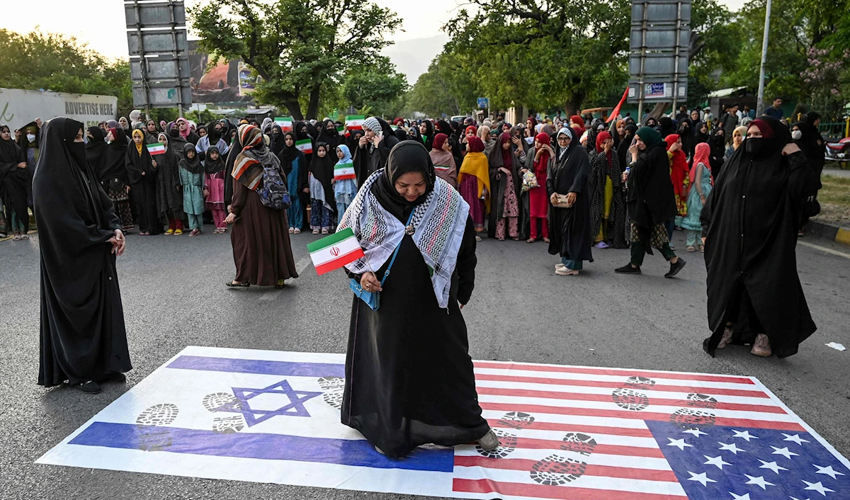 تحشيد أميركي متسارع... وترقّب لكلمة طهران | واشنطن تحسم أمرها: الحرب بقيادتنا 1 تحشيد أميركي متسارع... وترقّب لكلمة طهران | واشنطن تحسم أمرها: الحرب بقيادتنا