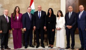 الرئيس عون: حماية لبنان بوحدته الداخلية ويجب التنبه للاخبار المفبركة 3 الرئيس عون: حماية لبنان بوحدته الداخلية ويجب التنبه للاخبار المفبركة