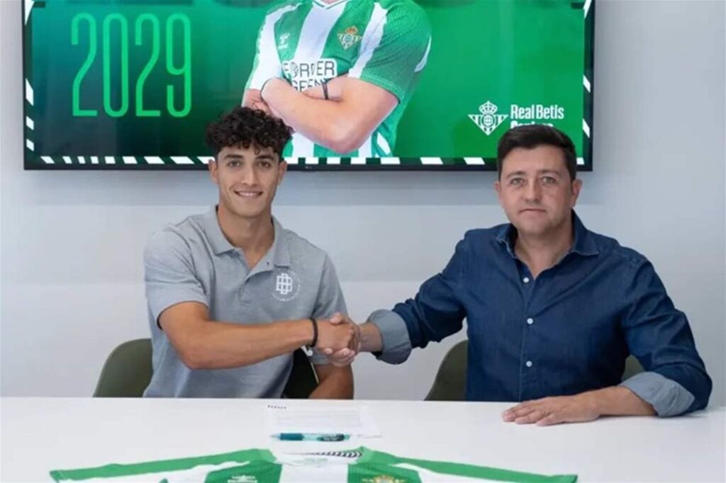 جديد ريال بيتيس.. من ضم من ريال مدريد؟
