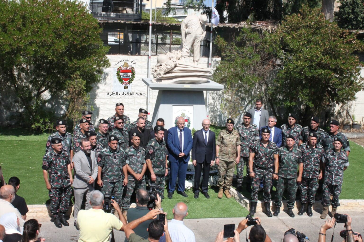 لمناسبة الذكرى الخامسة لانفجار مرفأ بيروت فوج إطفاء بيروت يكرم شهداءه لمناسبة الذكرى الخامسة لانفجار مرفأ بيروت فوج إطفاء بيروت يكرم شهداءه