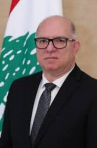 وزير العمل للجزيرة: لا نريد الوصول إلى معركة داخلية ونريد الحفاظ على بلدنا