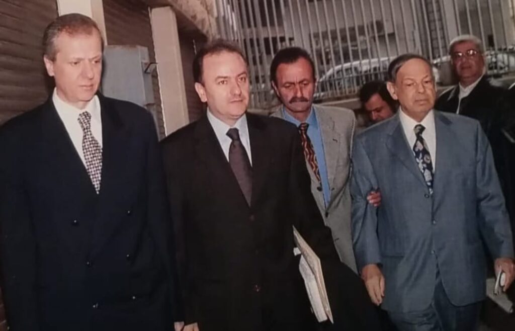 قراران اتهامي وتمييزي يحسمان نقطة قانونية جميع ما يرد في المطبوعة الصحفية يدخل ضمن جرائم المطبوعات. ومحكمة المطبوعات هي المحكمة المختصة قراران اتهامي وتمييزي يحسمان نقطة قانونية جميع ما يرد في المطبوعة الصحفية يدخل ضمن جرائم المطبوعات. ومحكمة المطبوعات هي المحكمة المختصة