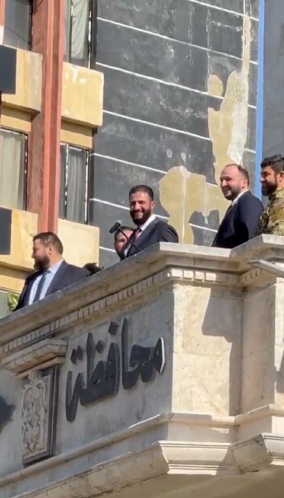 الشرع لأهل حمص: "أنا صهركم ديرو بالكم"