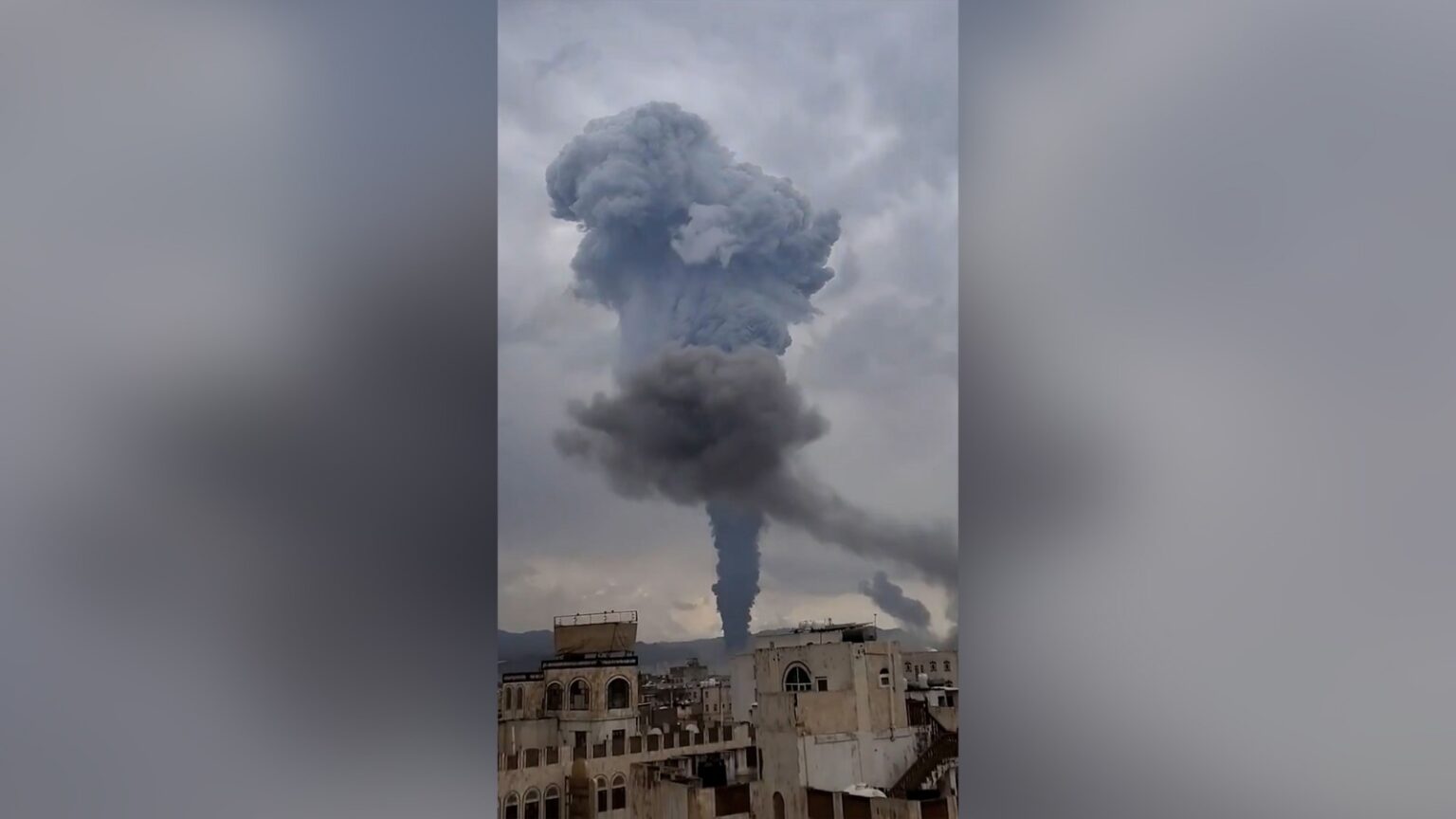 القناة 14 الإسرائيلية: القصف استهدف موقعاً عسكرياً في مجمع القصر الرئاسي بصنعاء ومخازن وقود ومحطتي كهرباء القناة 14 الإسرائيلية: القصف استهدف موقعاً عسكرياً في مجمع القصر الرئاسي بصنعاء ومخازن وقود ومحطتي كهرباء